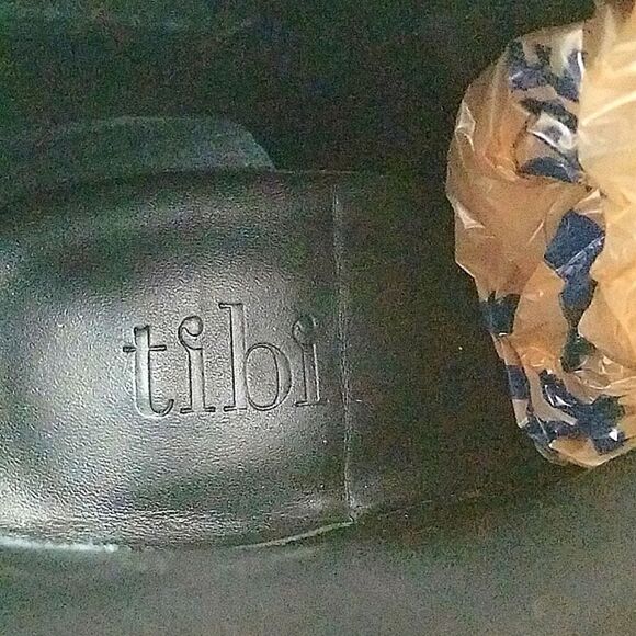 Tibi Classic Black Leather 3" Block Heel ankle booties - Women's sz 38.5 - Picture 10 of 10